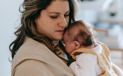 Jak przygotować się na trudne emocje po porodzie?